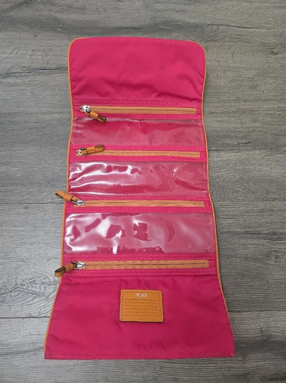 Tumi Travel Organizer Makeup Toiletry Jewely Vacation Travel Quiet Luxury
